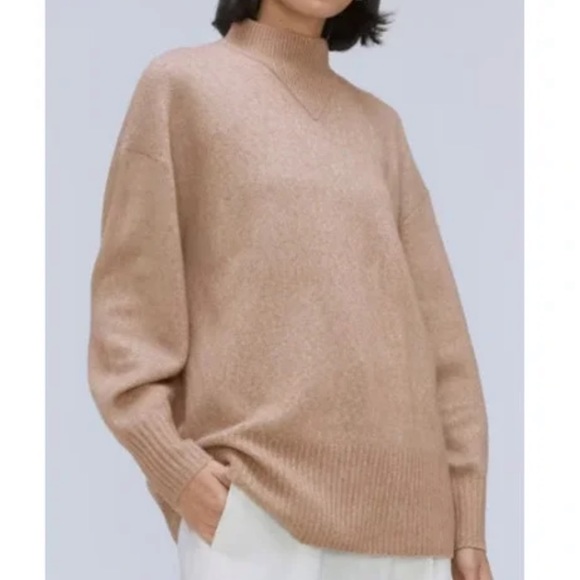 Everlane Sweaters - HOST PICK 🎉 NWT EVERLANE The Cozy Stretch Pullover Yak Wool Sweater Medium
